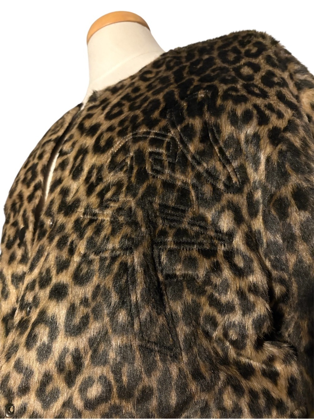 Leopard Print Cropped Jacket - Picture 3 of 4